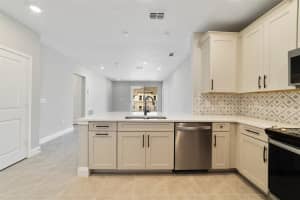 7557 LAUREATE BOULEVARD, ORLANDO, FL 32827 - MLS#MFRO6383767