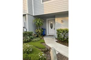 15617 Morning Dr, LUTZ