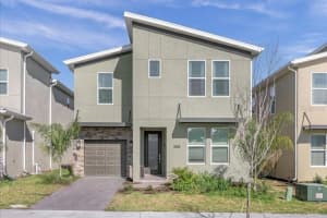 9039 Play Through Dr, DAVENPORT