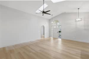 1071 KELLY CREEK CIRCLE, OVIEDO, FL 32765 - MLS#MFRO6383939