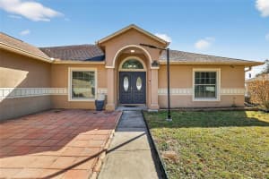 2212 LAKE POINTE CIRCLE, LEESBURG, FL 34748 - MLS#MFRO6383971