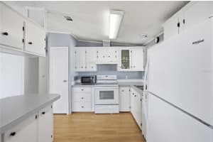 25323 CASA DEL LAGO LANE, LEESBURG, FL 34748 - MLS#MFRO6383988