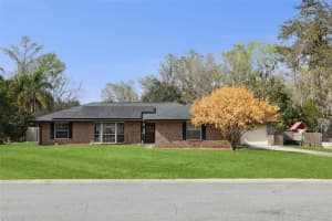 895 Palmetto St, OVIEDO