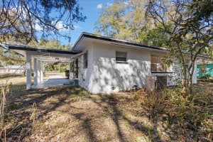 1621 UNIVERSITY AVENUE, GAINESVILLE, FL 32641 - MLS#MFRO6384121
