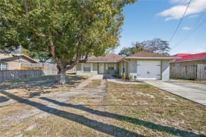 215 DAIRY ROAD, AUBURNDALE, FL 33823 - MLS#MFRO6384126