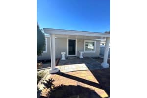 330 S. Buena Vista Ave, ORLANDO 330 S. Buena Vista Ave, ORLANDO