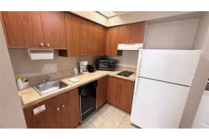 7601 CANADA AVENUE, ORLANDO, FL 32819 - MLS#MFRO6384170