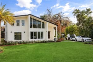 4 Chase Rd, WINDERMERE