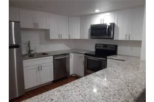 824 TOWN CIRCLE, MAITLAND, FL 32751 - MLS#MFRO6384312