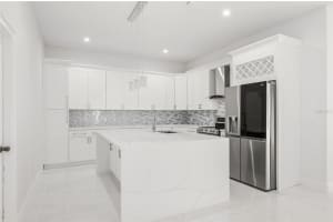 628 VALENCIA PLACE CIRCLE, ORLANDO, FL 32825 - MLS#MFRO6384441