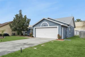 8013 ASPENCREST COURT, ORLANDO, FL 32835 - MLS#MFRO6384462