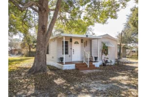 106 HALES ROAD, AUBURNDALE, FL 33823 - MLS#MFRO6384566