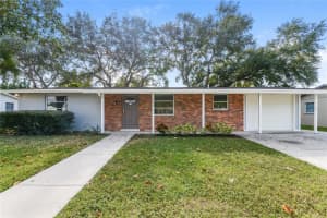 2652 White Sands Dr, SARASOTA