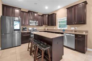 1301 GLENEAGLES LANE, DAVENPORT, FL 33896 - MLS#MFRO6384660