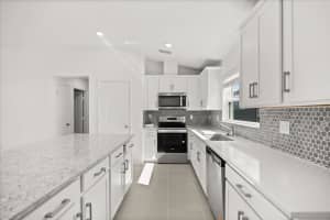 524 CARYA WAY, AUBURNDALE, FL 33823 - MLS#MFRO6384705