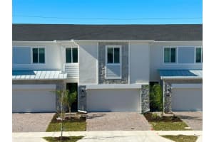 382 Bogey Dr, DAVENPORT