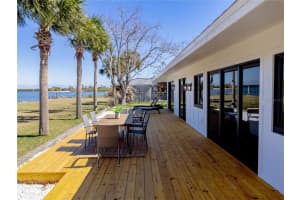 203 Parkwood Ln, EDGEWATER