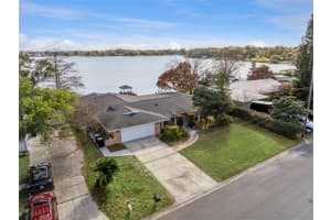 894 LAKE HOLDEN POINT, ORLANDO, FL 32805 - MLS#MFRO6384833