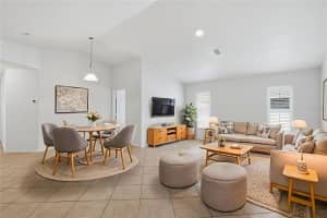 3502 49TH AVENUE, BRADENTON, FL 34203 - MLS#MFRO6384937