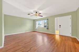 2475 PARKVIEW AVENUE, ORANGE CITY, FL 32763 - MLS#MFRO6385010