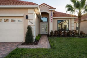 5408 SHINGLE CREEK DRIVE, ORLANDO, FL 32821 - MLS#MFRO6385019