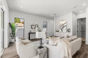 1320 CLOVERLAWN AVENUE, ORLANDO, FL 32806 - MLS#MFRO6385280