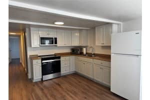 102 LAURETI LANE, LAKE WALES, FL 33898 - MLS#MFRO6385456