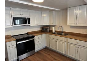 102 LAURETI LANE, LAKE WALES, FL 33898 - MLS#MFRO6385456