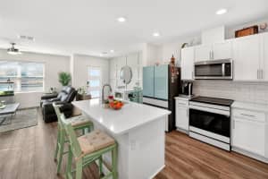 553 JOHN L MICA WAY, LONGWOOD, FL 32750 - MLS#MFRO6385588