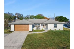 1106 LAKE ARIANA BOULEVARD, AUBURNDALE, FL 33823 - MLS#MFRO6385589