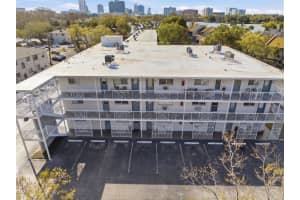 320 LAKEVIEW STREET, ORLANDO, FL 32804 - MLS#MFRO6385733