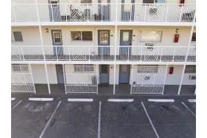 320 LAKEVIEW STREET, ORLANDO, FL 32804 - MLS#MFRO6385733