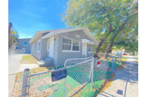 812 LIVINGSTON STREET, ORLANDO, FL 32805 - MLS#MFRO6385761
