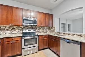 132 VISTA VERDI CIRCLE, LAKE MARY, FL 32746 - MLS#MFRO6385786