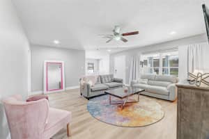 718 DOBY AVENUE, ORLANDO, FL 32805 - MLS#MFRO6385833