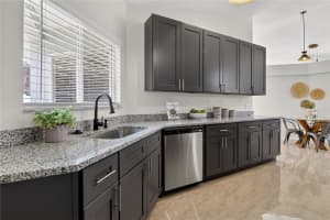 1484 AVLEIGH CIRCLE, ORLANDO, FL 32824 - MLS#MFRO6385846