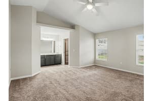 33911 SECRET HILL DRIVE, LEESBURG, FL 34788 - MLS#MFRO6385866