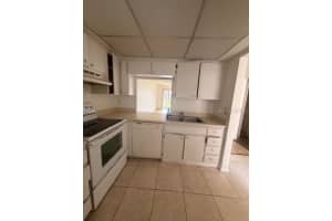 4611 Se 5th Pl #4 Cape Coral, FL 33904 - Off Market