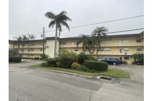 1351 Bayshore Dr #108, FORT PIERCE