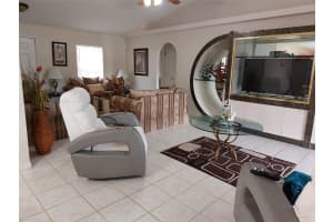 307 OAKLAND AVENUE, MINNEOLA, FL 34715 - MLS#MFRO6386187