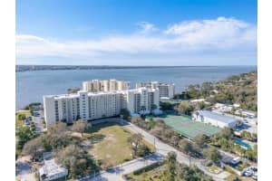 134 Starboard Ln #402, MERRITT ISLAND