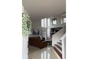 7325 VICTORIA CIRCLE, ORLANDO, FL 32835 - MLS#MFRO6386526