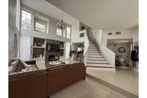 7325 VICTORIA CIRCLE, ORLANDO, FL 32835 - MLS#MFRO6386526