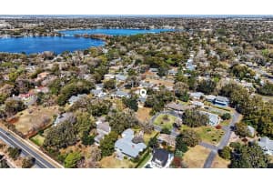 975 FAIRVIEW AVENUE, MOUNT DORA, FL 32757 - MLS#MFRO6386535