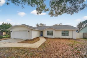 136 BRIGADOON POINT, ORLANDO, FL 32835 - MLS#MFRO6386618