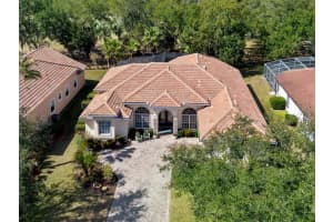 2743 KISSIMMEE BAY CIRCLE, KISSIMMEE, FL 34744 - MLS#MFRO6386876