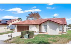 8102 IBIZA COURT, ORLANDO, FL 32836 - MLS#MFRO6386948