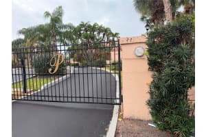 1630 ROYAL PALM DRIVE, ST PETERSBURG, FL 33707 - MLS#MFRO6386969