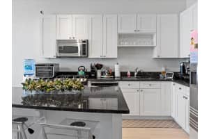 150 ROBINSON STREET, ORLANDO, FL 32801 - MLS#MFRO6387061