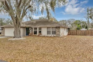 1548 BOWMANS TRAIL, LAKELAND, FL 33809 - MLS#MFRO6387130